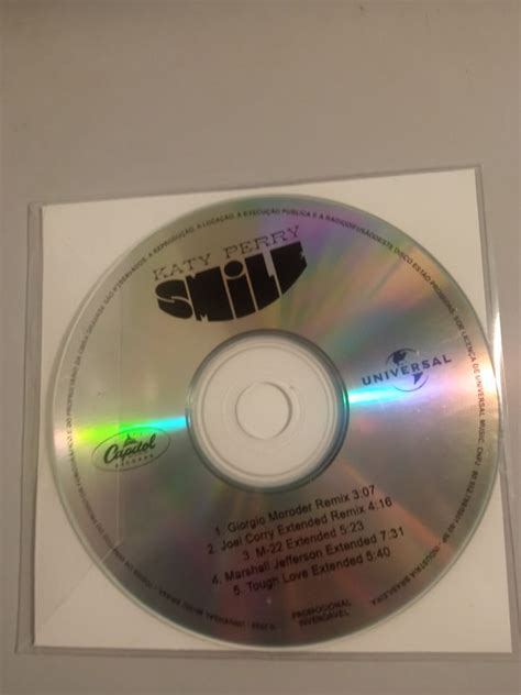 Katy Perry Smile CD Single The Remixes Recensione Critica L