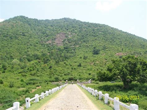 Arun N Rashmis Travel Log Mm Hills And Gundal Reservoir