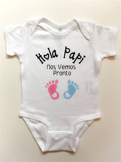 Hola Papi Nos Vemos Pronto Onesie Pregnancy Announcement Etsy