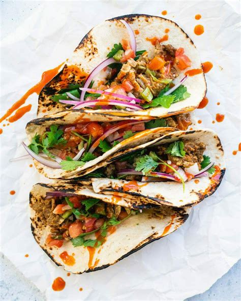Click through the gallery to uncover 12 easy weeknight dinners made with pantry staples and discover how easy, quick and amazing dinner can be! Quick Dinner Idea: 5 Minute Tacos (Really!) - A Couple Cooks