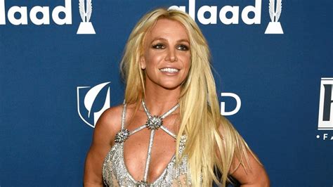 Britney spears — circus 03:12. Britney Spears: il commovente messaggio ai fan per i suoi ...