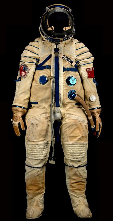 Alexei Leonovs Space Suit Sells For 242000 At Bonhams Space History