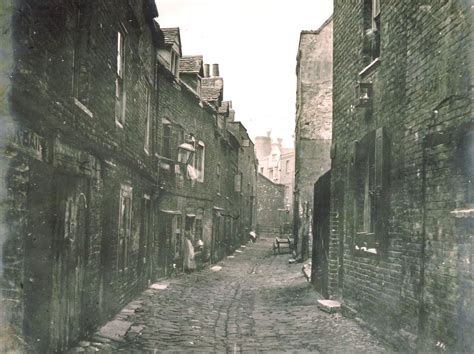An Unidentified Alley In Lambeth London C 1860s Uneven Cobbles