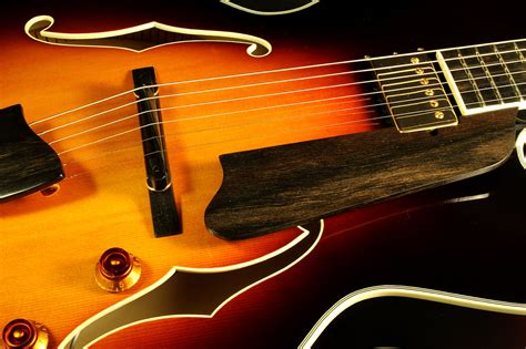 Eastman AR 503 | www.12fret.com