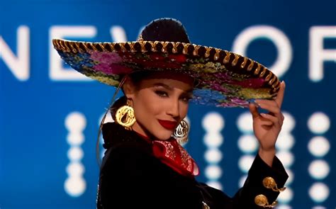 miss universo 2023 el traje típico de la mexicana irma miranda chic magazine