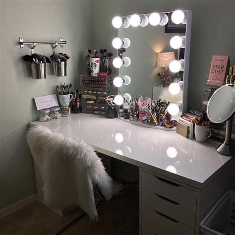 Starry Eyed Over This Vanity Station Dinahreviews Setup Features Our