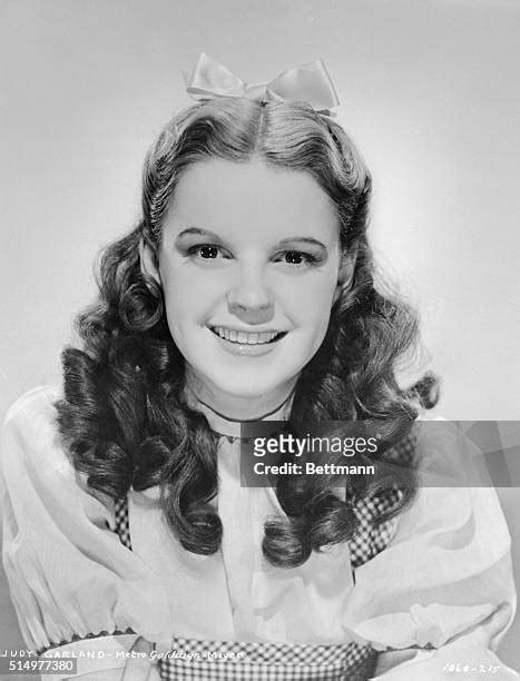Judy Garland Photos And Premium High Res Pictures Getty Images