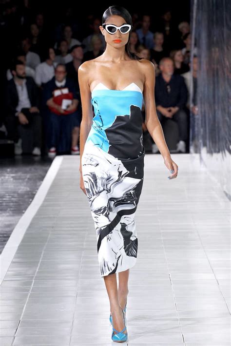 Prabal Gurung Look 28 Fashion Fashion Week Runway Fashion Design