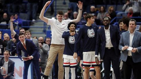 Cling Kong Watch Uconn Mens Basketball Star Donovan Clingan Nearing