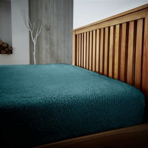 Brentfords Teddy Fleece Fitted Bed Sheet Plain Thermal Warm Soft Luxury Sherpa Bedding Grey
