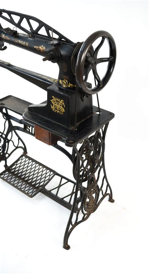 Antique Singer Leather Stitching Sewing Machine At 1stdibs Singer