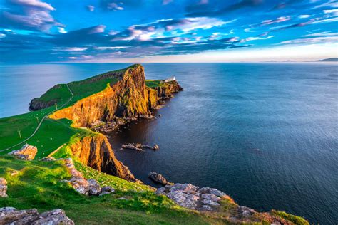 Scotland is a country that is part of the united kingdom and covers the northern third of the island of great britain. PKW-Rundreise England - Schottland 10 Tage | Edinburgh ...