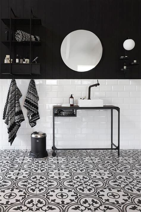 Sort Og Hvitt Bad Sorting Tiles Mirror Bathroom Furniture Home