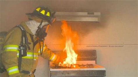 Tips Help Prevent Fight Kitchen Fires