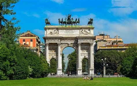 l arco della pace di milano monumento simbolo della storia milanese