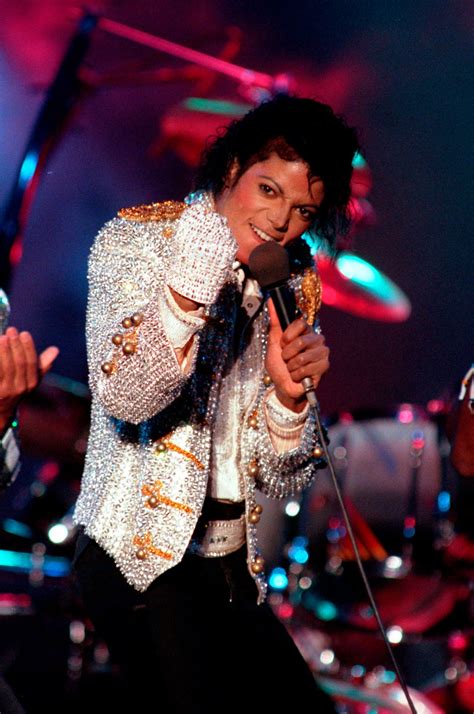 Michael Jackson Cada Año De Su Trayectoria En Imágenes Noticieros