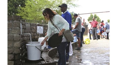 Cape Town Rejoices As Rain Falls On Drought Stricken City Cnn