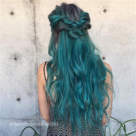 20 Hair Styles Starring Turquoise Hair Turquoise Hair Color Teal Hair Hair Styles