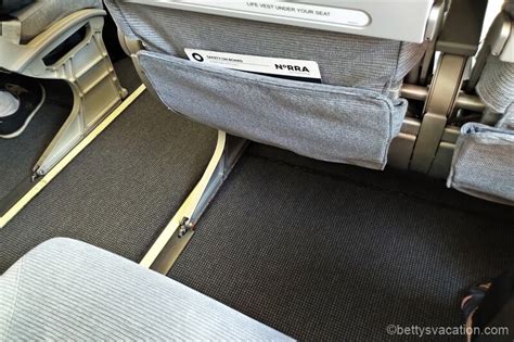 Review Finnair Economy Class E190 Bettys Vacation