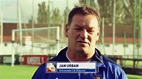 Entrevista con Jan Urban, nuevo entrenador de Osasuna - YouTube