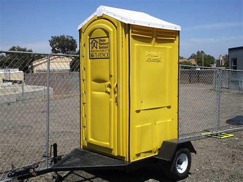 Construction Towable Portable Toilet Trailer Rentals