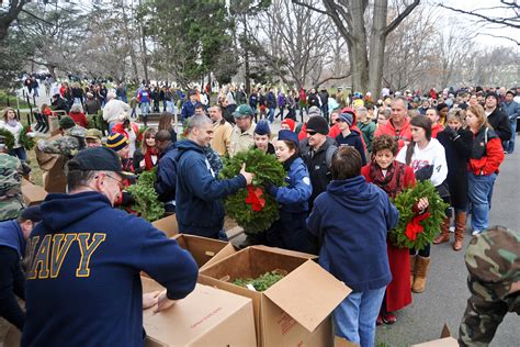 Wreaths Across America How One Tribute Started A Movement Us