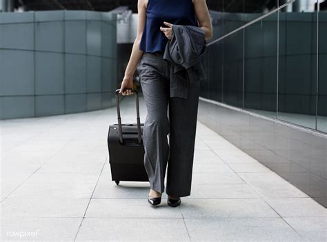 Download Premium Image Of Businesswoman Traveler Journey Business Travel Business Travel