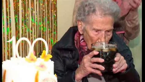 Una Anciana Celebró Sus 100 Años Y Reveló El Secreto De Su Longevidad