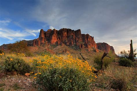 The Start Of Sunset In The Superstition Mountains Photograph By Dave