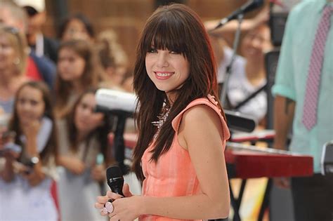 Carly Rae Jepsen ‘kiss Album Previews Leak