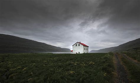 Hd Wallpaper Architectural Photography Of Red And White House White