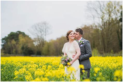 Ezinearticles.com allows expert authors in hundreds of niche fields to get massive levels of exposure in exchange for the submission of their quality original articles. The Old Vicarage Hinton Dorset wedding | Wedding Photographers Bournemouth Anna Morgan Photography