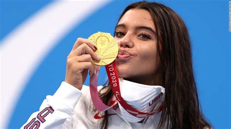 Meet Anastasia Pagonis The 17 Year Old Swimmer Who Won Gold At The