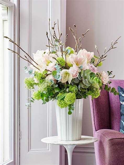 Flower Arranging Tips From Tulips To Ranunculus Easy