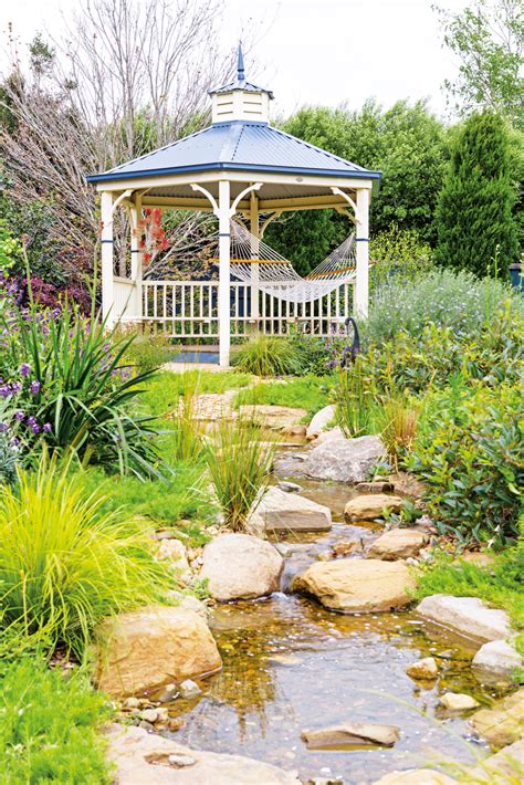 Go With The Flow An Outdoor Sanctuary Completehome