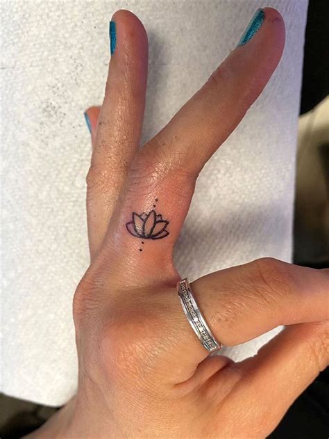 30 Simple And Small Finger Tattoos That Youll Want To Copy Finger