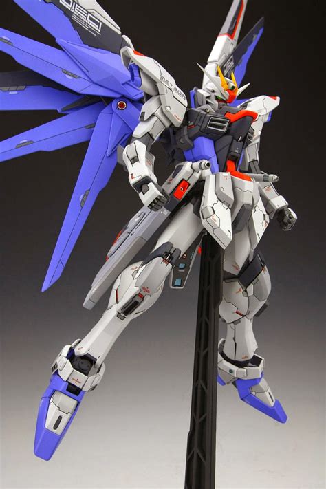 Custom Build Mg 1100 Freedom Gundam Improved