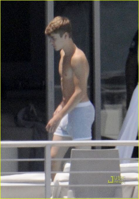 Justin Bieber Shirtless Time In Miami Justin Bieber Image Fanpop