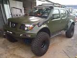 Images of Nissan Frontier 4x4 Off Road