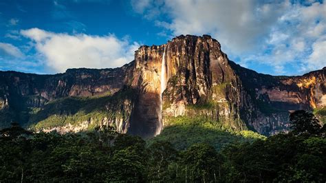 Mt Roraima And Angel Falls Venezuela Wallpaper Backiee