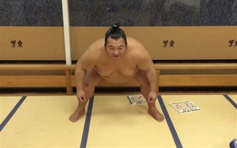 Wtf This Sumo Wrestler Decided To Post Some Photos On His Blog Is He