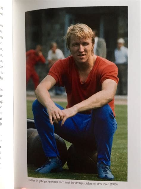 Born 17 april 1951) is a german professional football manager and former player who last managed the german women's national team. Horst Hrubesch. Die Biografie - Andreas Schier