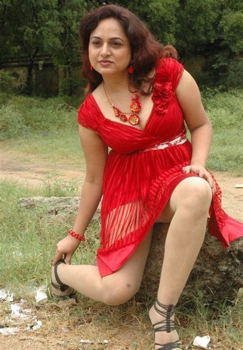 indian b grade actress hot sexy stills