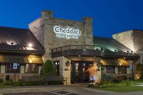 Cheddar’s Scratch Kitchen - Town Center Plaza