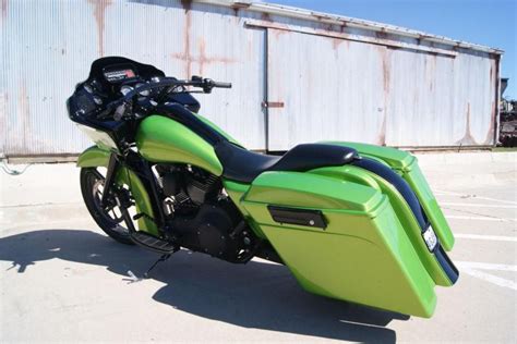 Custom Road Glide 23 Wheel Bagger Viper Snake For Sale On 2040 Motos