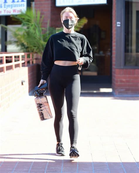 Julianne Hough Appeared On The Street Dressed In Seductive Tight