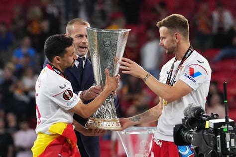 europa league el sevilla se adjudica su séptimo título ante roma tras 4 1 en penales