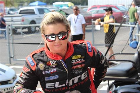 Pro Stock Champion Erica Enders Hoping For Mopar Magic At Dodge Nhra Nationals