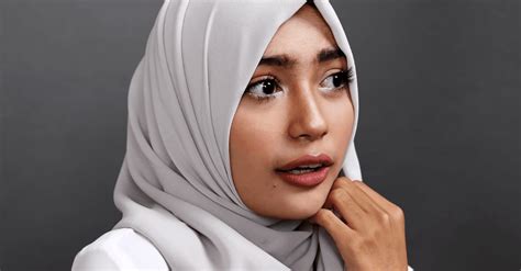 Di jakmall.com, produk kecantikan maupun kesehatan tersedia dalam berbagai pilihan harga dan kualitas. 7 Krim Mata Drugstore Terbaik di Malaysia 2019 - ProductNation