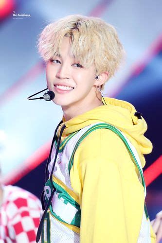 I'm 22 i have 3 sisters and 1 brother. Quiz Bts. jimin | Musique